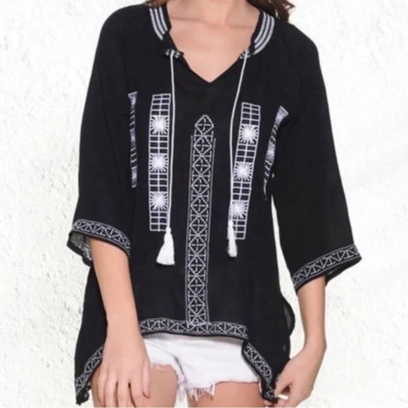 Paparazzi Black Embroidered Tassel Boho Top
Blouse Size Medium - Picture 14 of 15